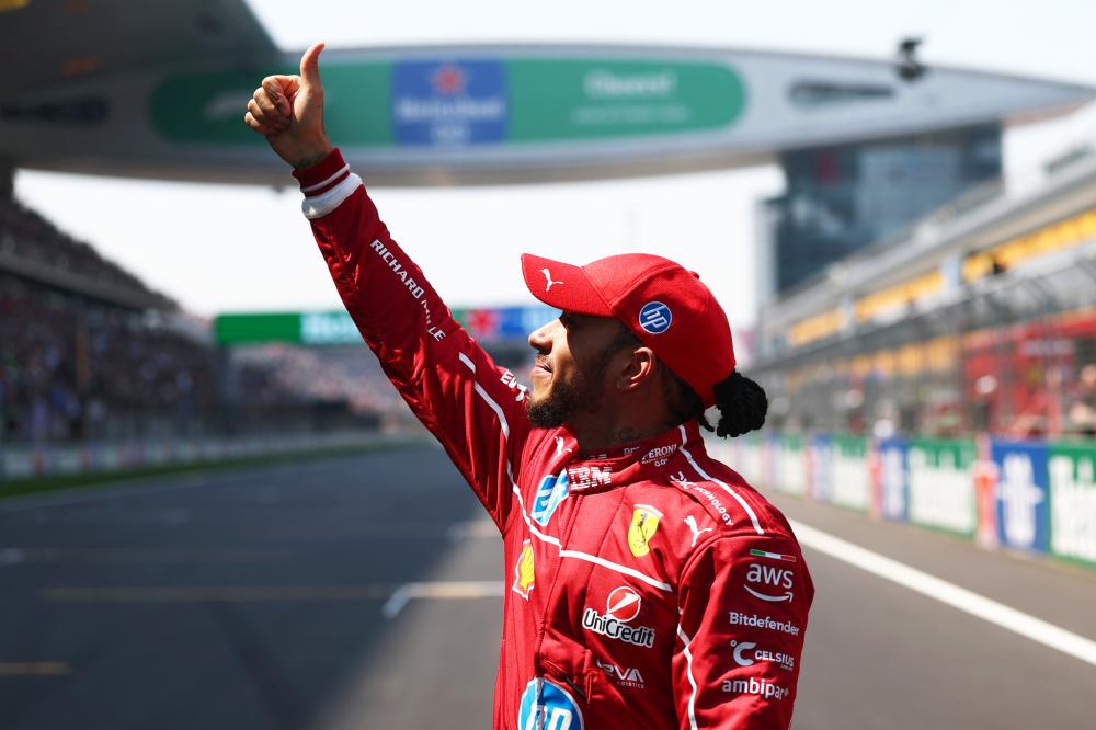 利雅得胜利2-1逆转费哈，C罗双响+补时第14分钟点射绝杀