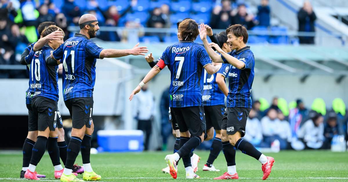 斯洛特：范戴克因病缺席今日比赛，布拉德利因小伤缺阵