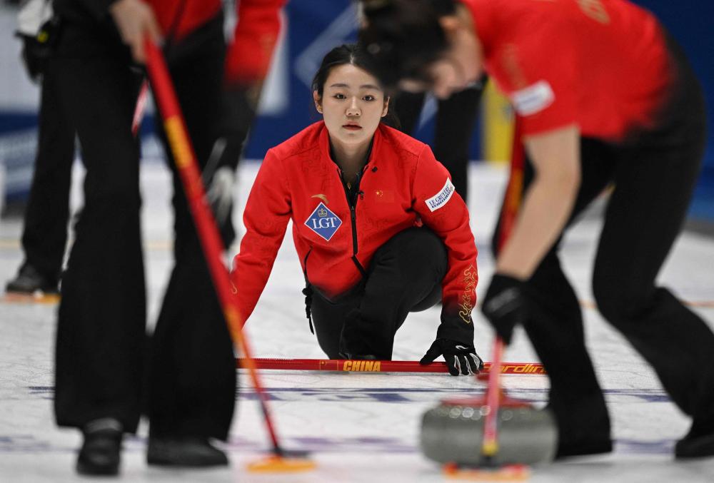 奥运冠军邓亚萍助阵 海南琼海健康乐跑开跑 以奔跑 致母爱